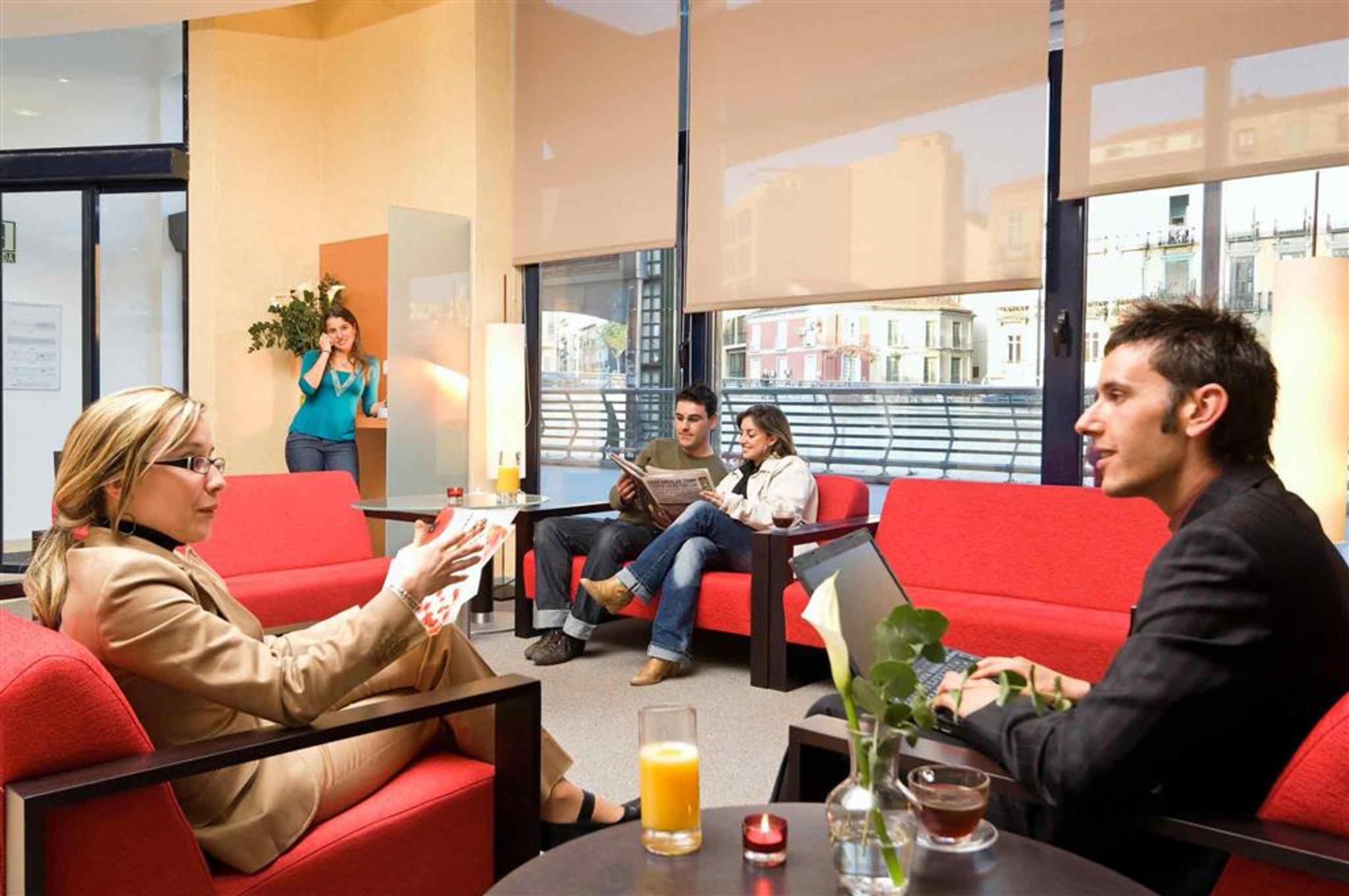 Hotel Ibis Malaga Centro Ciudad Esterno foto