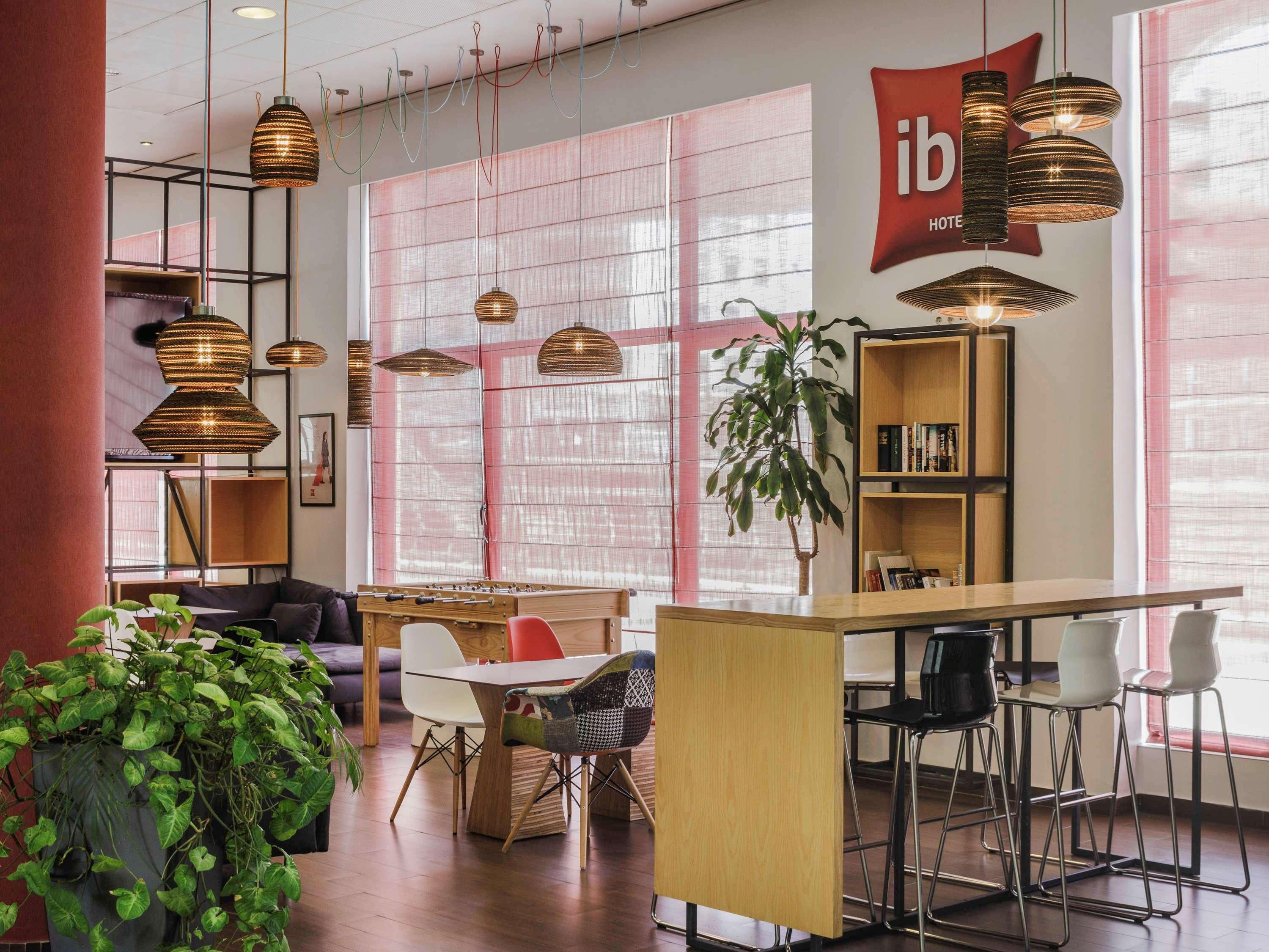 Hotel Ibis Malaga Centro Ciudad Esterno foto