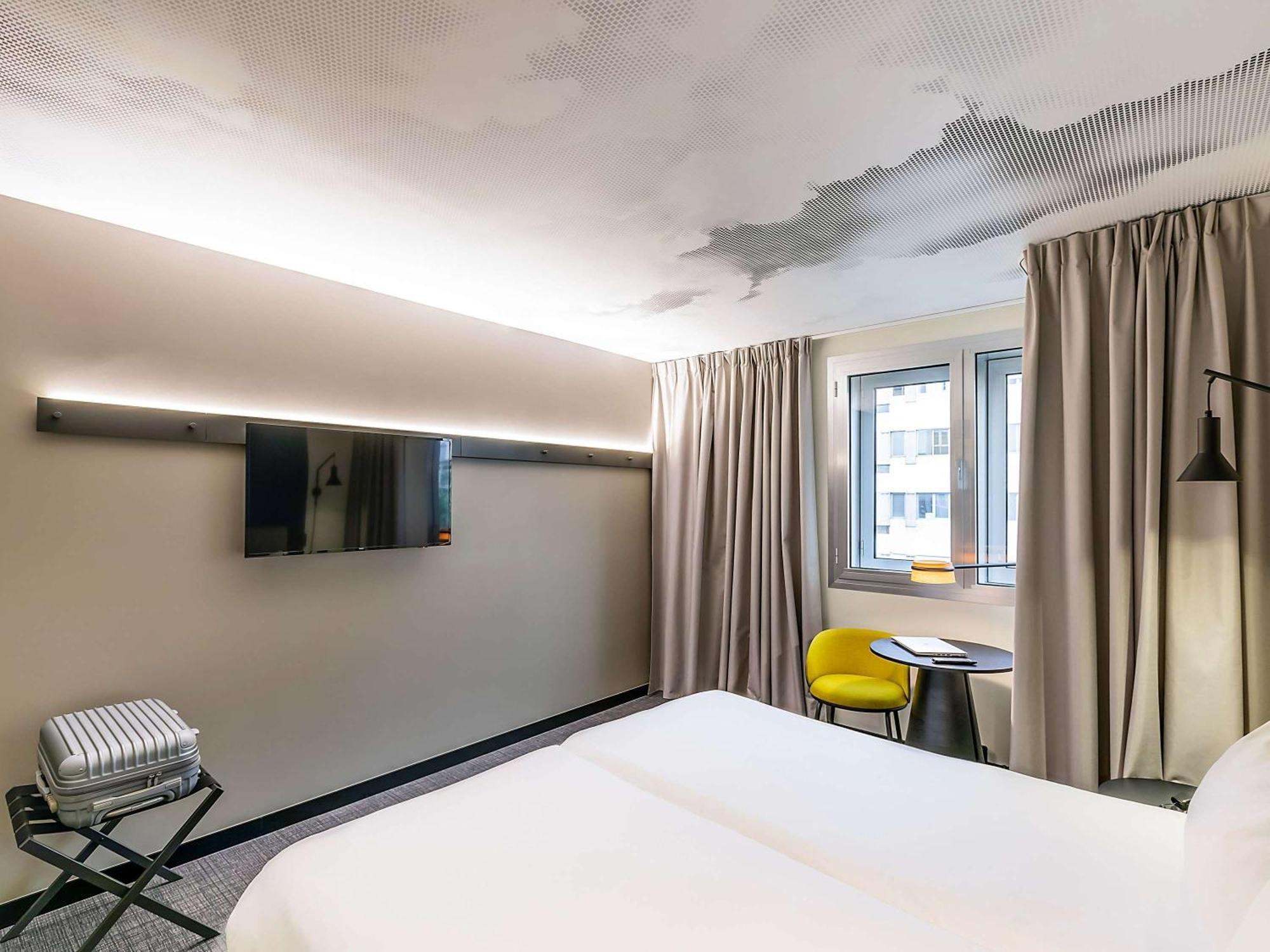 Hotel Ibis Malaga Centro Ciudad Esterno foto