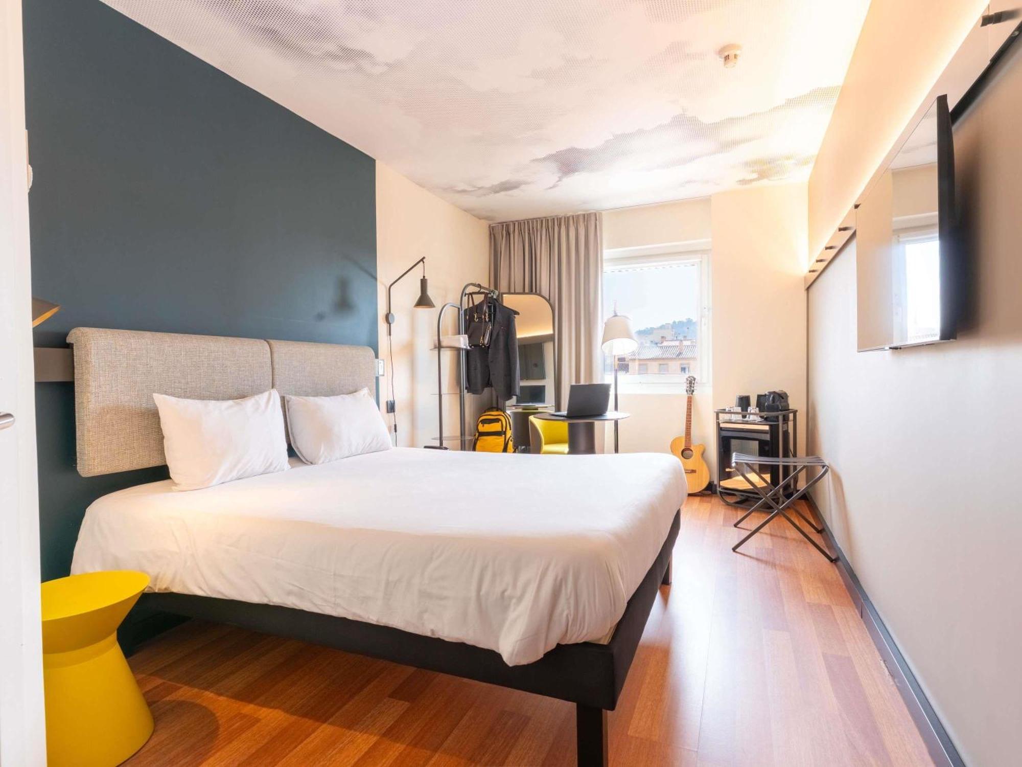 Hotel Ibis Malaga Centro Ciudad Esterno foto