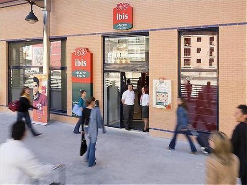 Hotel Ibis Malaga Centro Ciudad Esterno foto